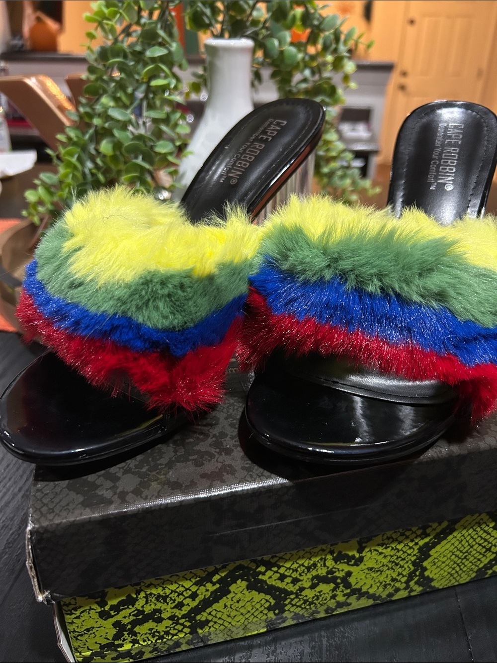 Cape Robbin Black Slides with Yellow, Green, Blue and Red Faux Fur